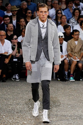 Moncler Gamme Bleu / - 2015